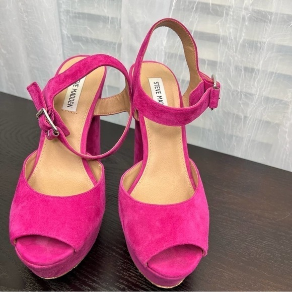 Steve Madden Jillyy Fuchsia Suede Heels. Size 9.5 - Picture 5 of 9